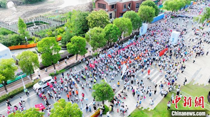 2025全国徒步大会南昌湾里站盛大启幕 5