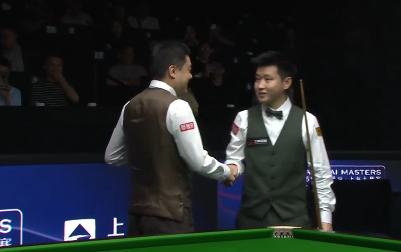 赵心童力克丁俊晖晋级四强 中国德比引爆斯诺克