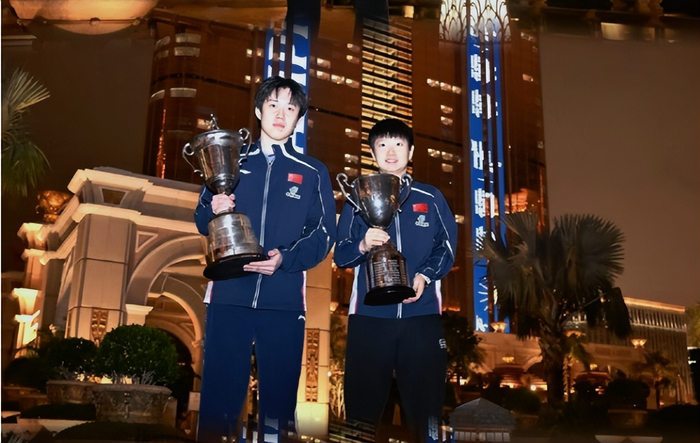 王楚钦首夺世界杯冠军 国乒备战世乒赛迎大考