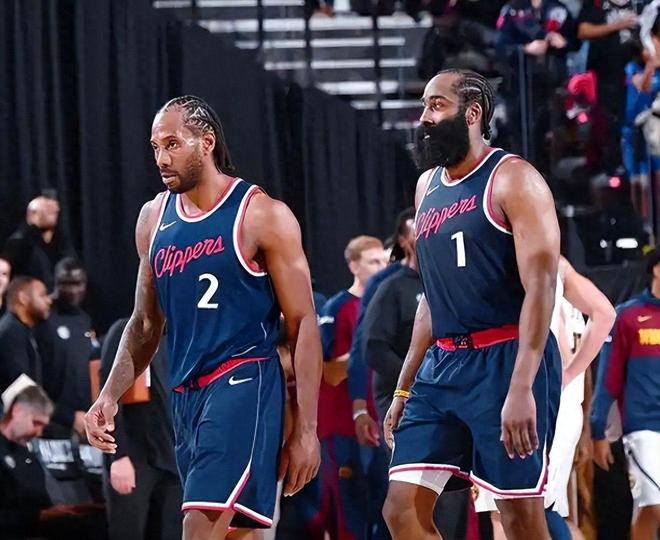 太阳力克勇士终结附加赛 布克格林冲突引爆全场